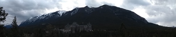 Fairmont Banff Springs hotel, mountain behind